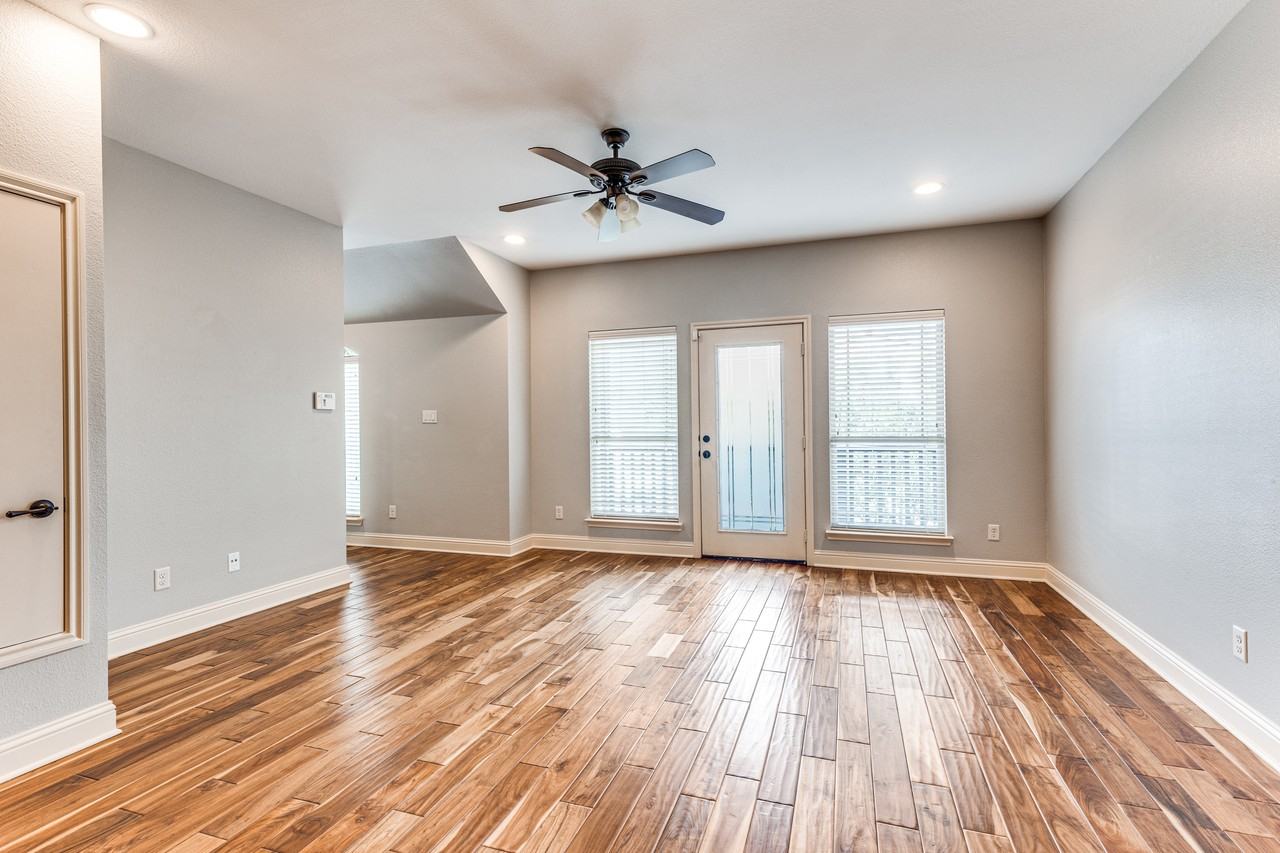 2712 Merida Ave #2712 - Photo 3 of 20