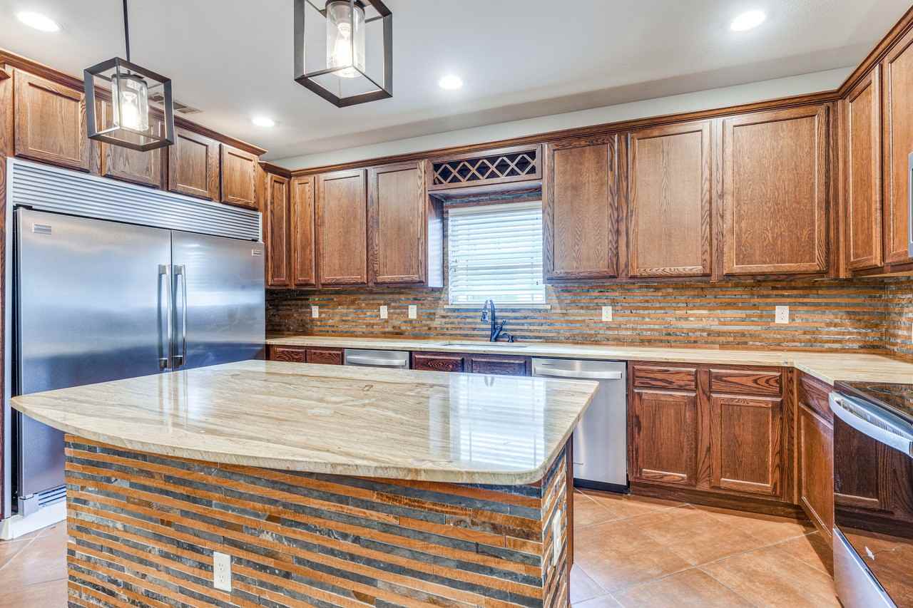 2712 Merida Ave #2712 - Photo 5 of 20