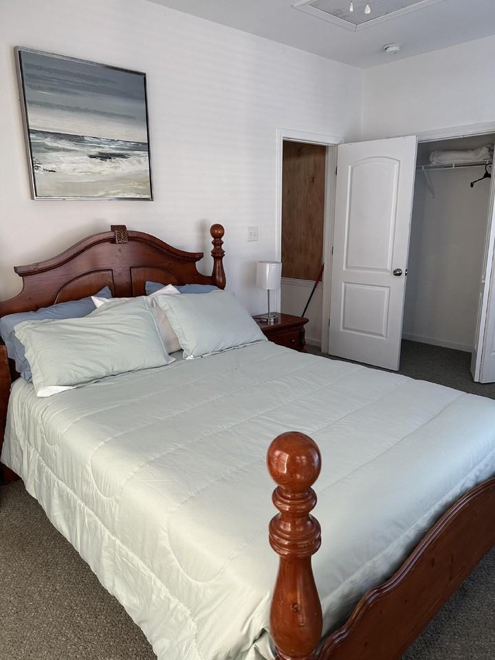 153 Markham Drive - Photo 3 of 30