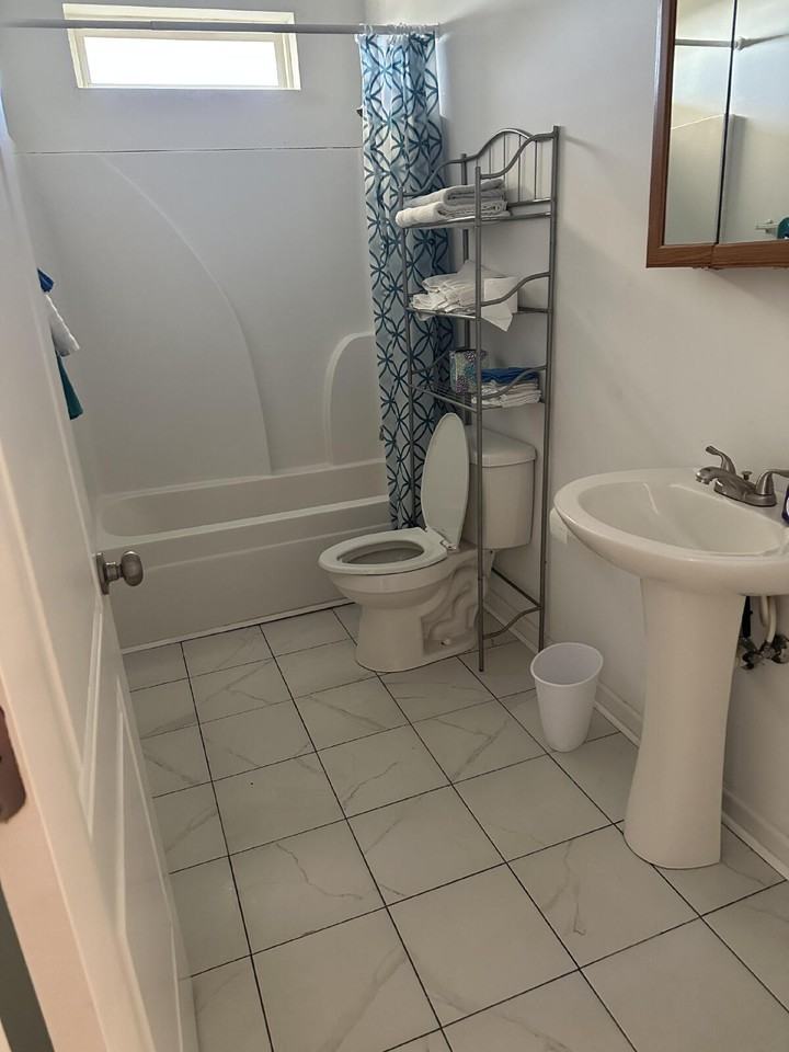 153 Markham Drive - Photo 4 of 30