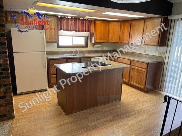 2031 24th Street West - Photo 3 of 15