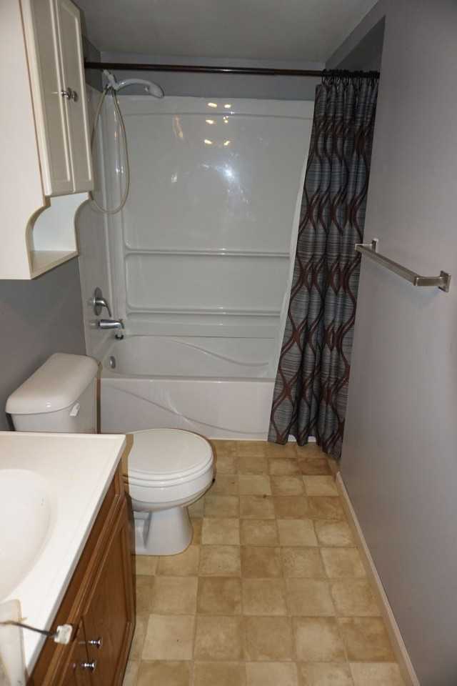 217 E Prairie St #1 - Photo 5 of 11