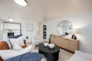 featured image of 446 Northeast Dekalb Avenue