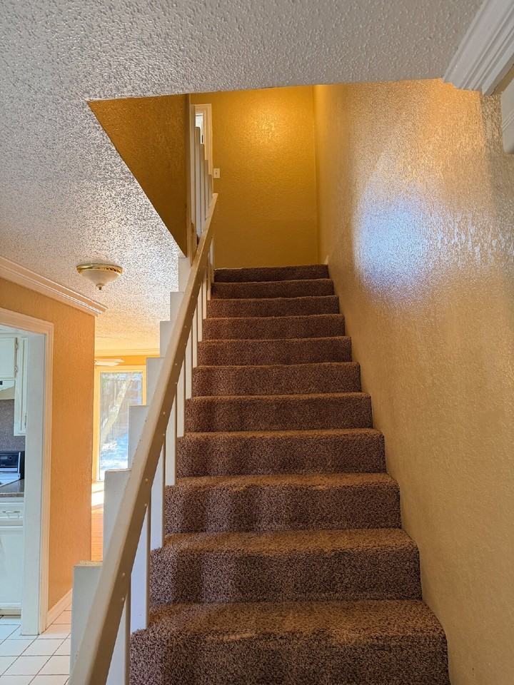 2327 33rd St - Photo 2 of 11