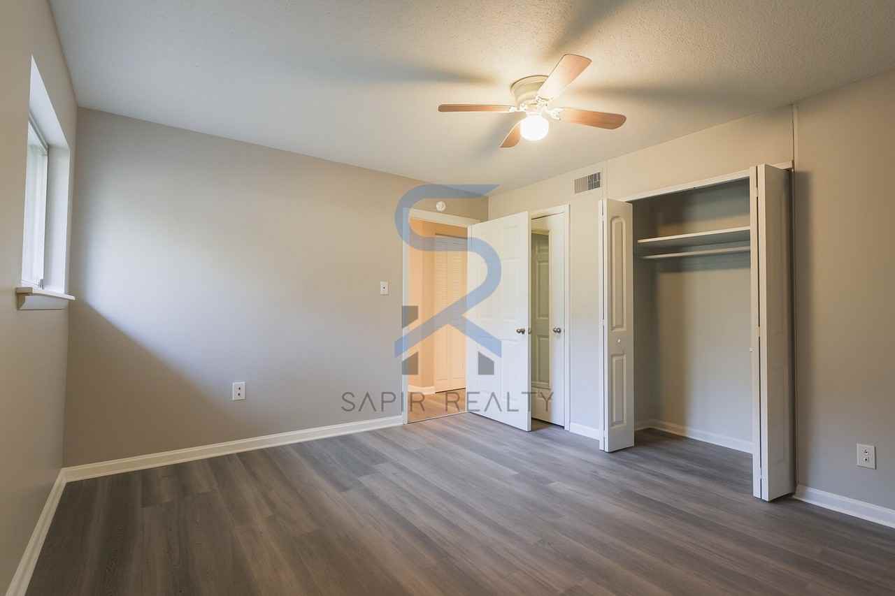 3300 College St Apt 8 - Photo 7 of 12