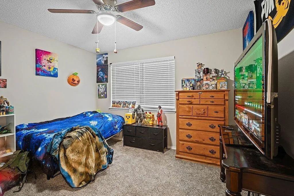 3102 109th St #A - Photo 3 of 13