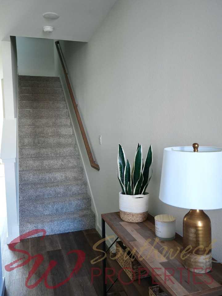 508 Galt Dr - Photo 3 of 35