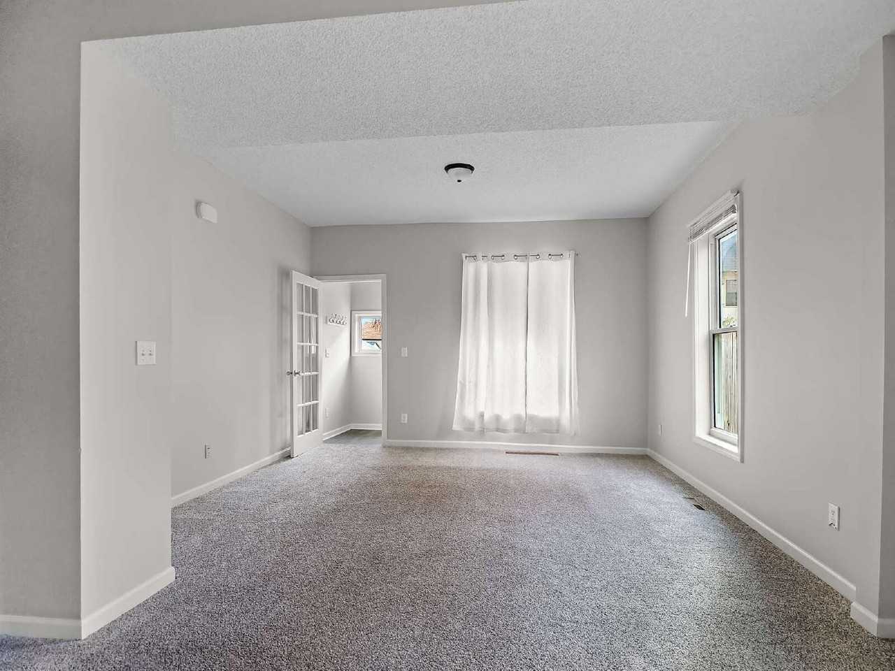 1708 East 34th Street - Photo 5 of 19