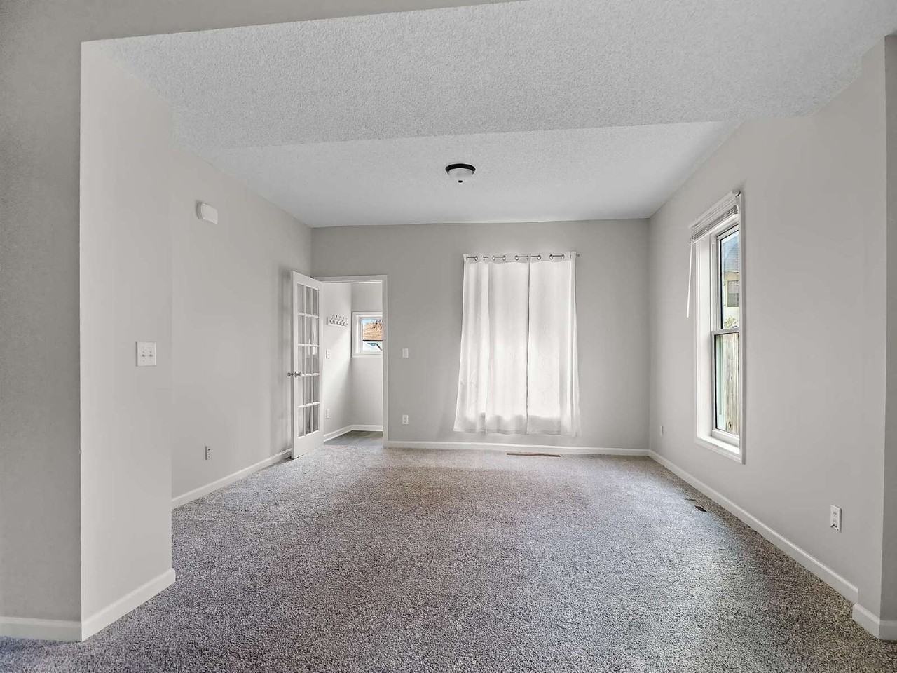 1708 East 34th Street - Photo 6 of 19