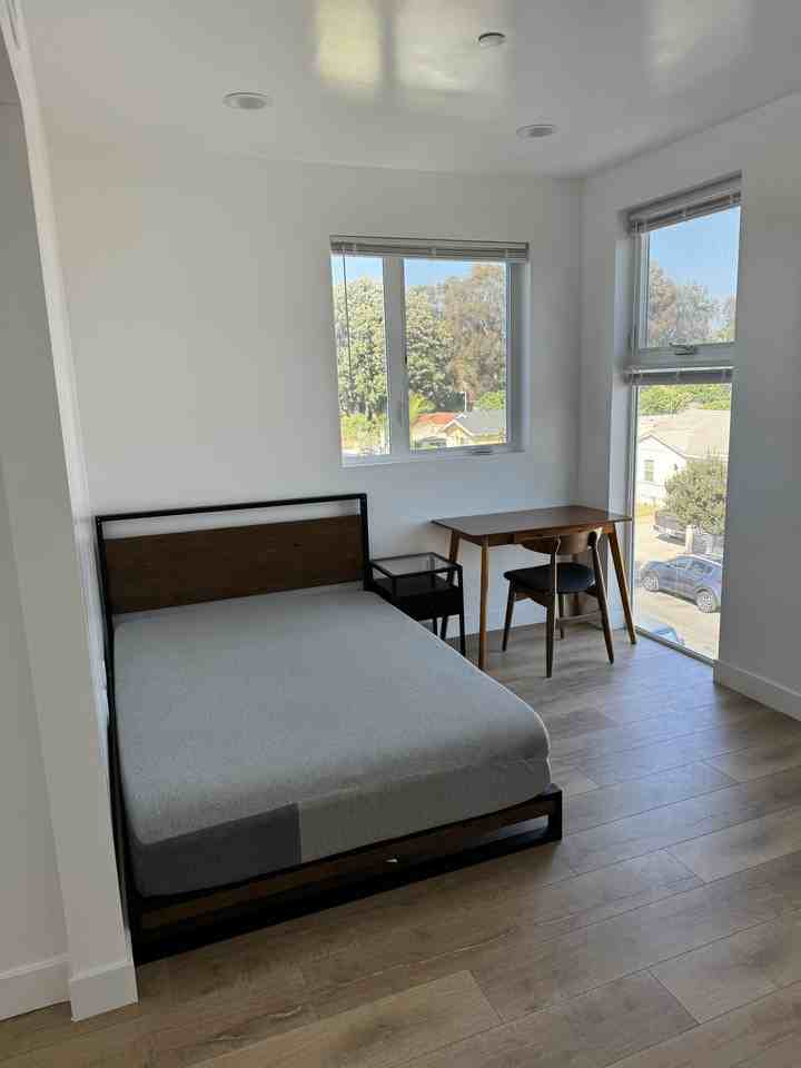 2533 S Curson Ave #3G - Photo 4 of 21