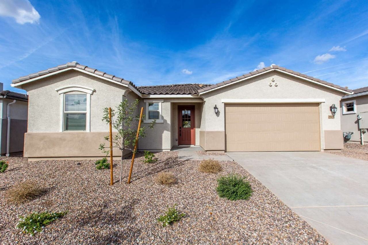 23024 East Watford Drive - Photo 2 of 44