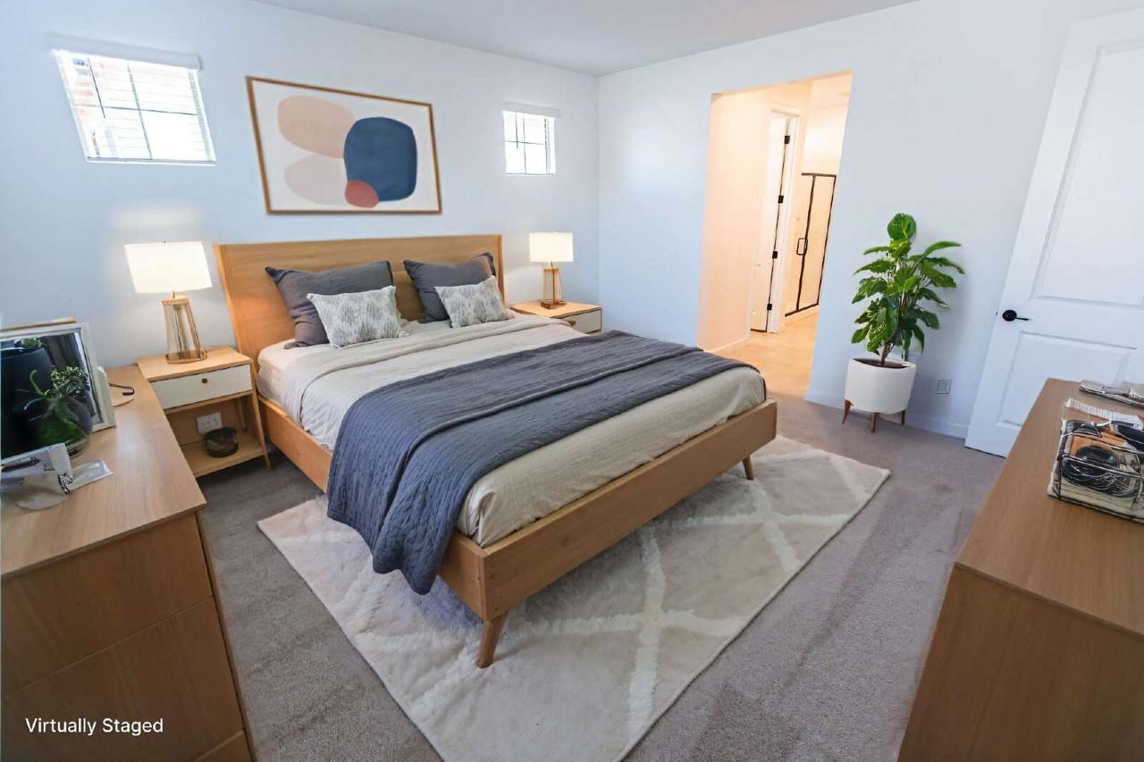 23024 East Watford Drive - Photo 5 of 44