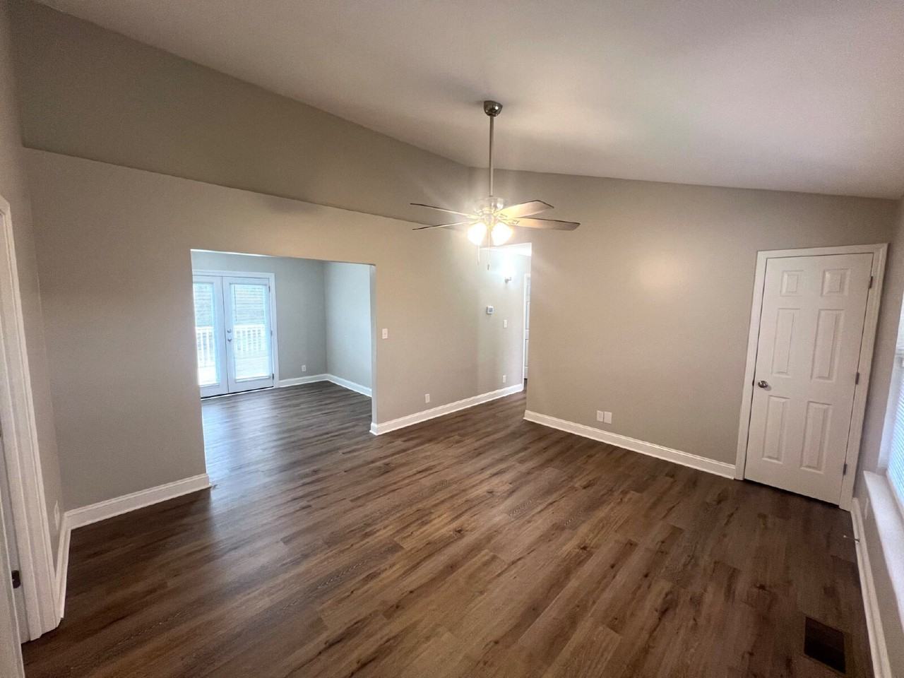 3409 Dailey Rd - Photo 3 of 26