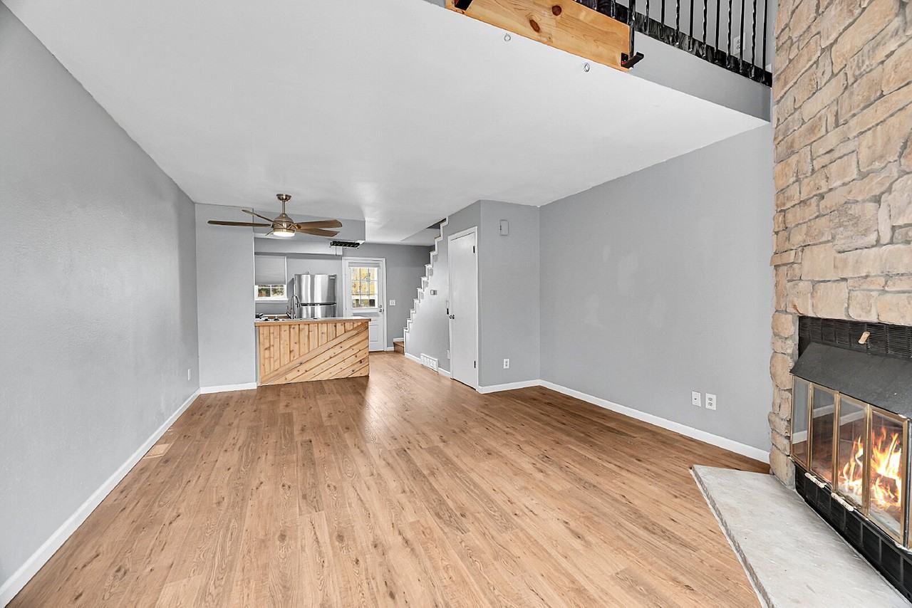 3131 S Estes St - Photo 3 of 27
