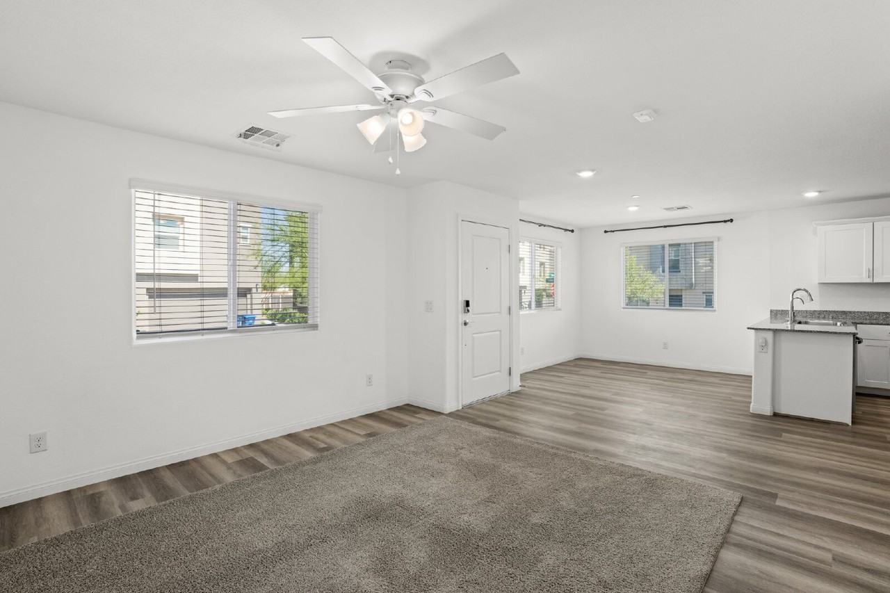 2841 Brilliant Aurora Lane - Photo 7 of 20