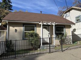 featured image of 2896 Coloma Street