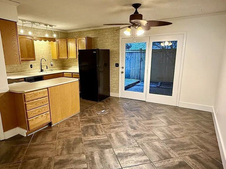 110 Bellevue Rd - Photo 5 of 16