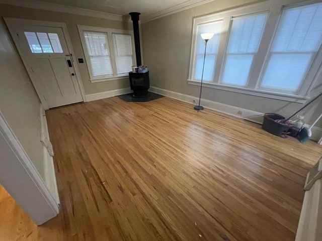 1475 Albert St N - Photo 2 of 20