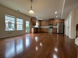 featured image of 2204 Historic Cir #1