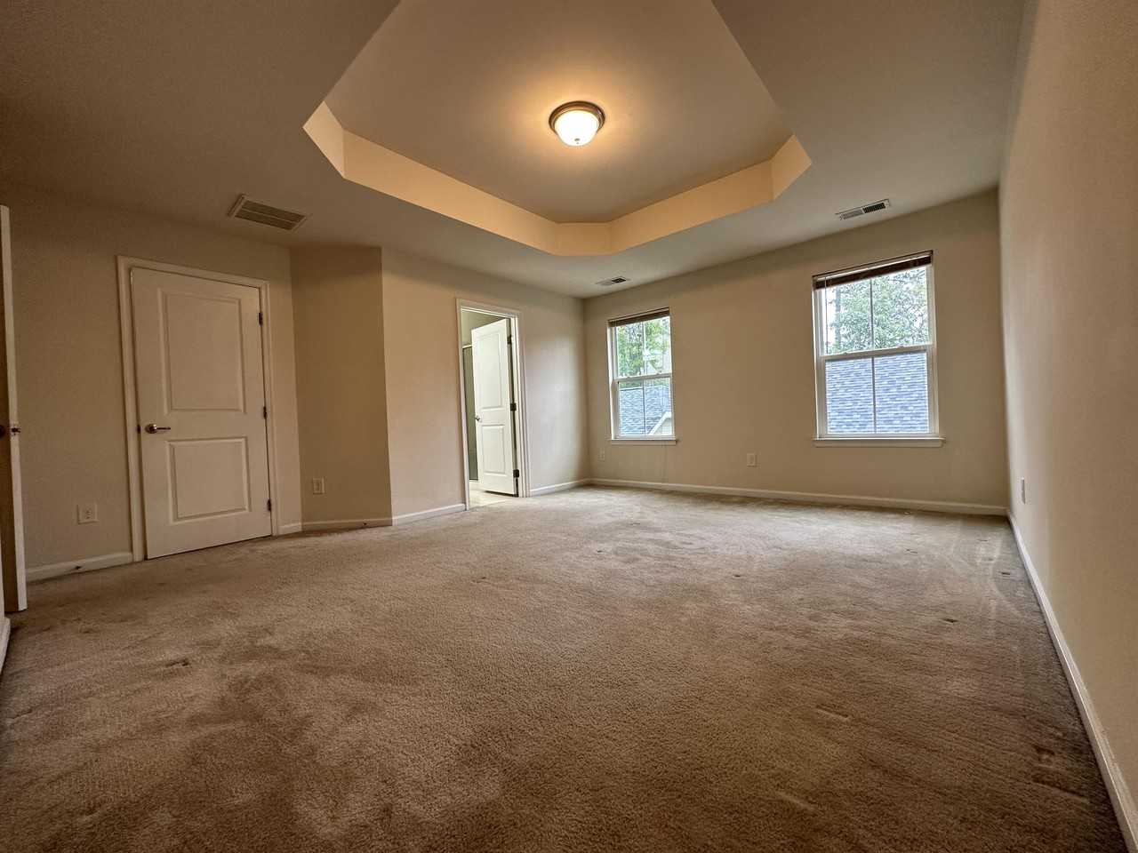 2204 Historic Cir #1 - Photo 5 of 11