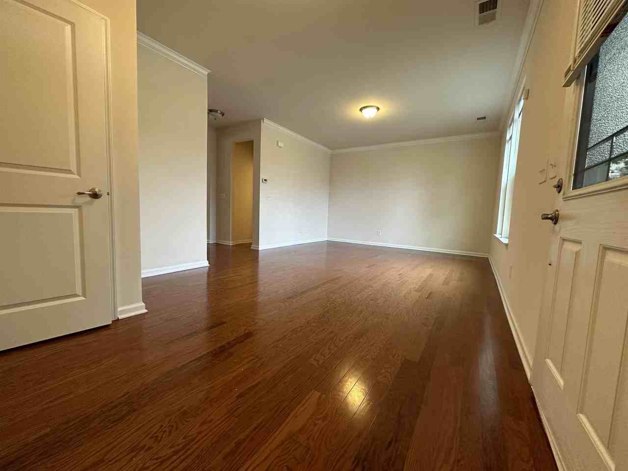 2204 Historic Cir #1 - Photo 4 of 11