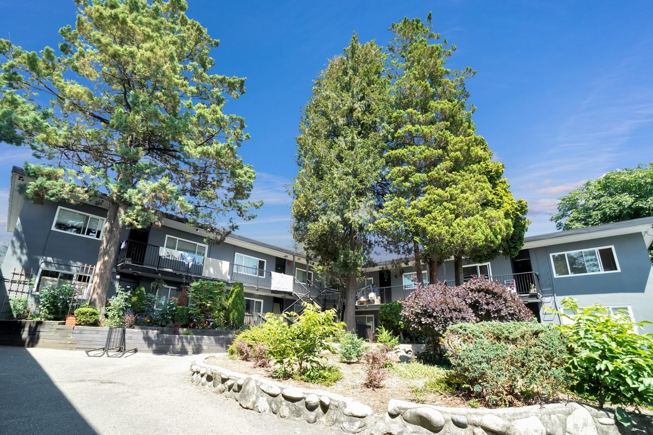 Parkwood Gardens - Photo 2 of 2