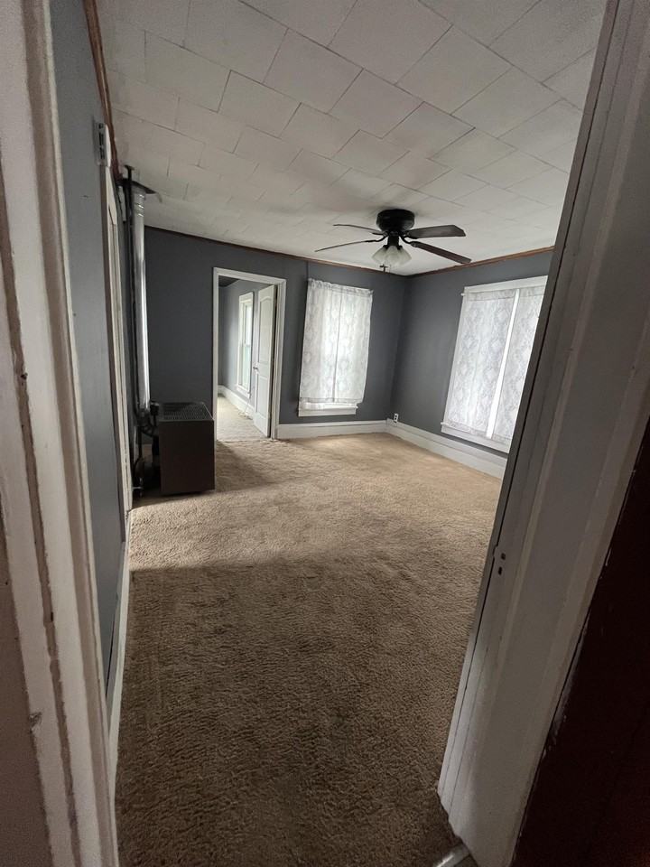 191 Newton Ave #2 - Photo 2 of 11