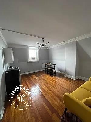 74 Cornelia Street #S3 - Photo 5 of 7