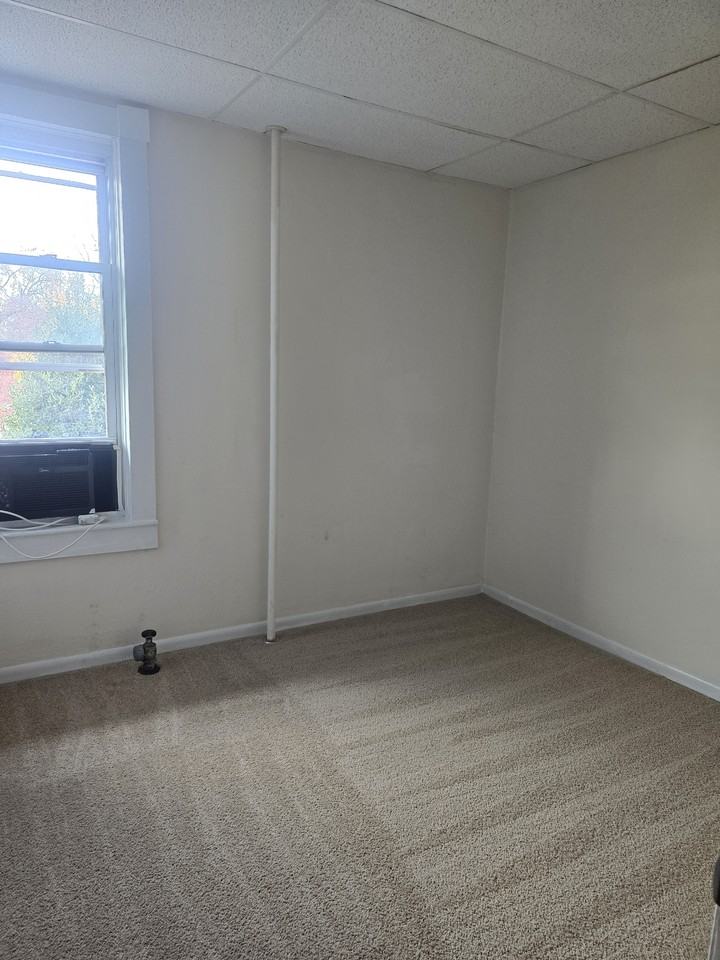 13504 Motters Station Rd - Photo 4 of 5