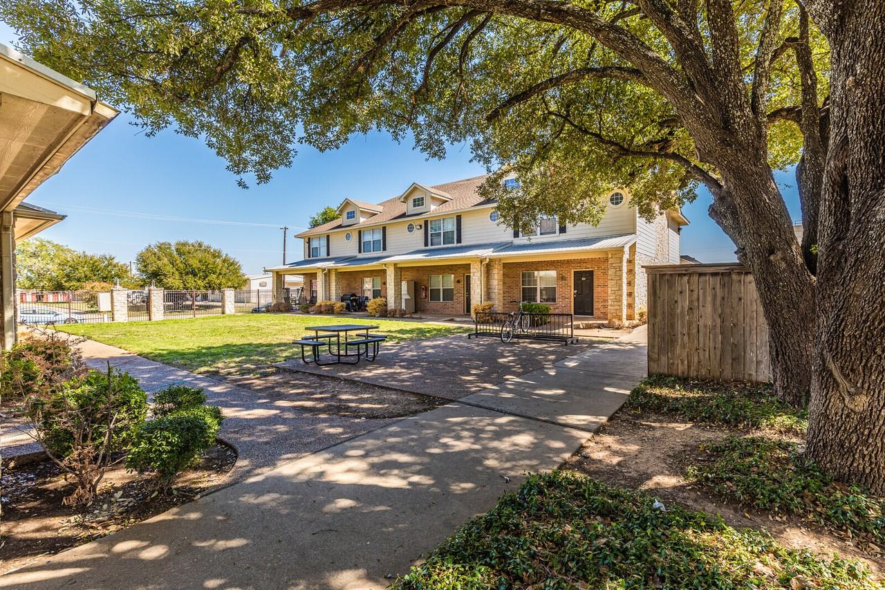 2007 S 15th St #202 - Photo 6 of 24