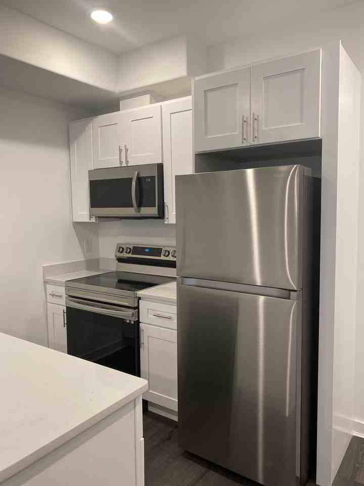 2032 N 18th St #2 - Photo 6 of 10