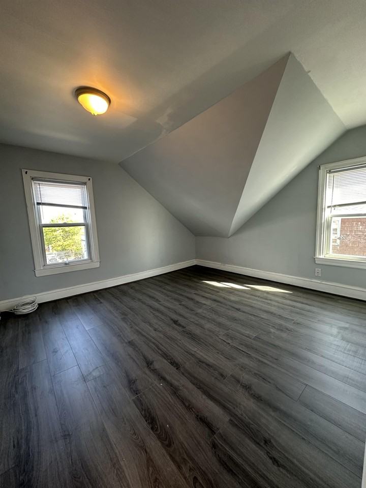 1141 Stafford Rd #3 - Photo 5 of 8