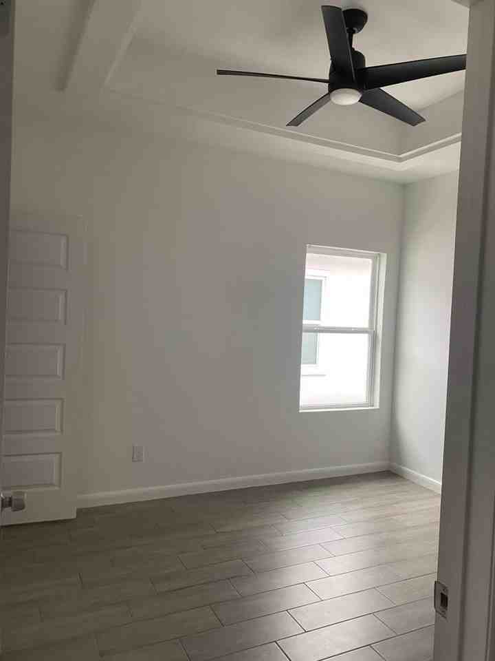 405 Rafael Dr #1 - Photo 5 of 7