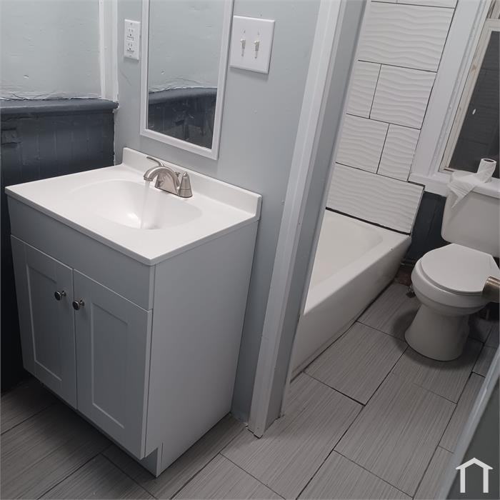 152 South Pine Street #2 - Photo 6 of 9