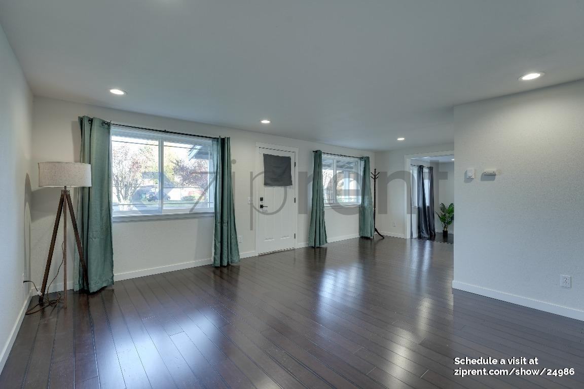 732 Natalie Place - Photo 4 of 26