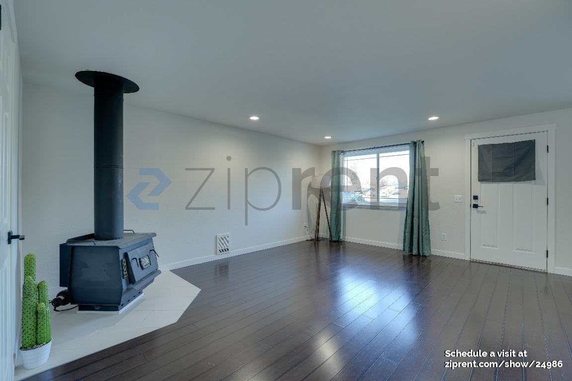 732 Natalie Place - Photo 5 of 26