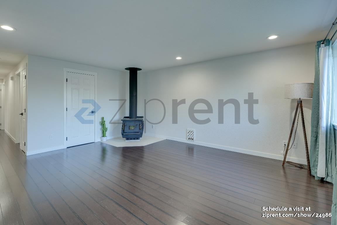 732 Natalie Place - Photo 6 of 26