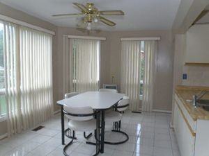 207 Gwendolyn Street - Photo 4 of 7