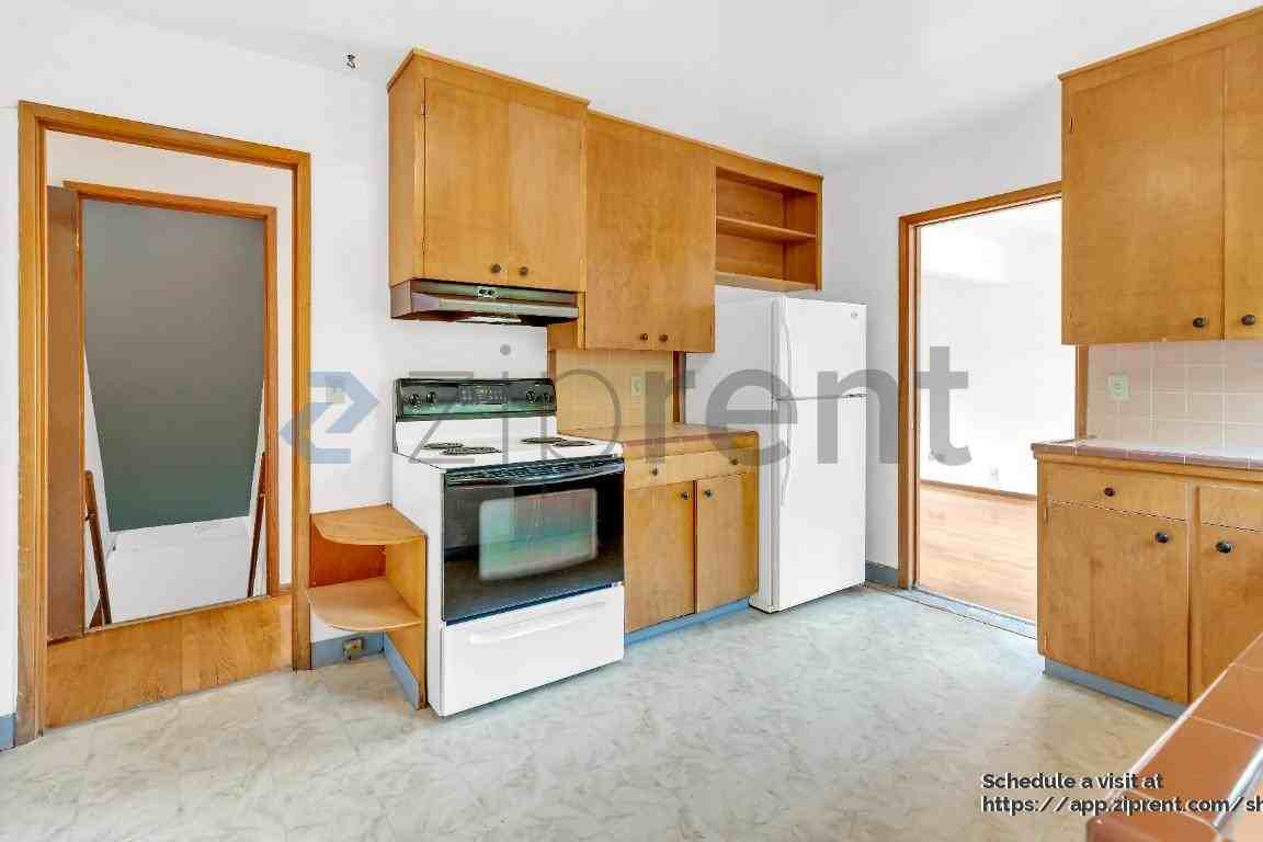 6115 Ne Clackamas St - Photo 6 of 21