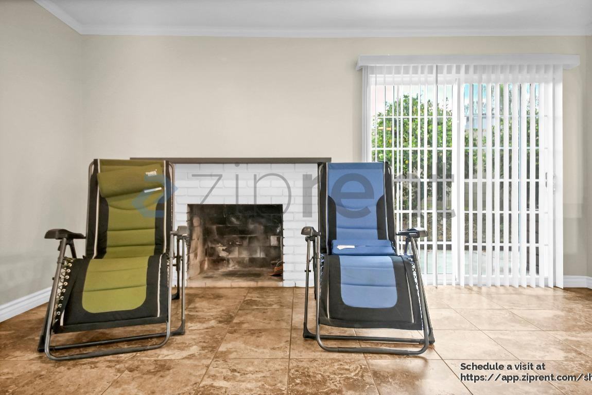 2335 Logan St - Photo 7 of 31