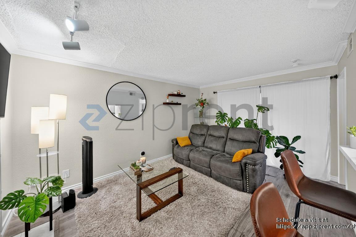 10655 Lemon Ave #2808