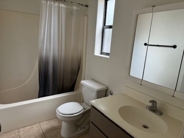 227 N Alarcon St #B - Photo 6 of 8