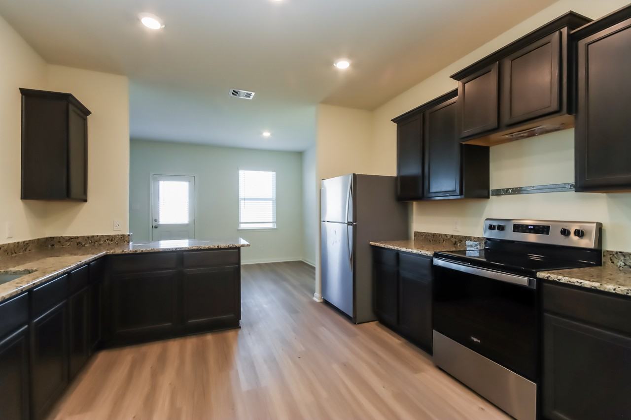 5819 Littoral Rd - Photo 6 of 19