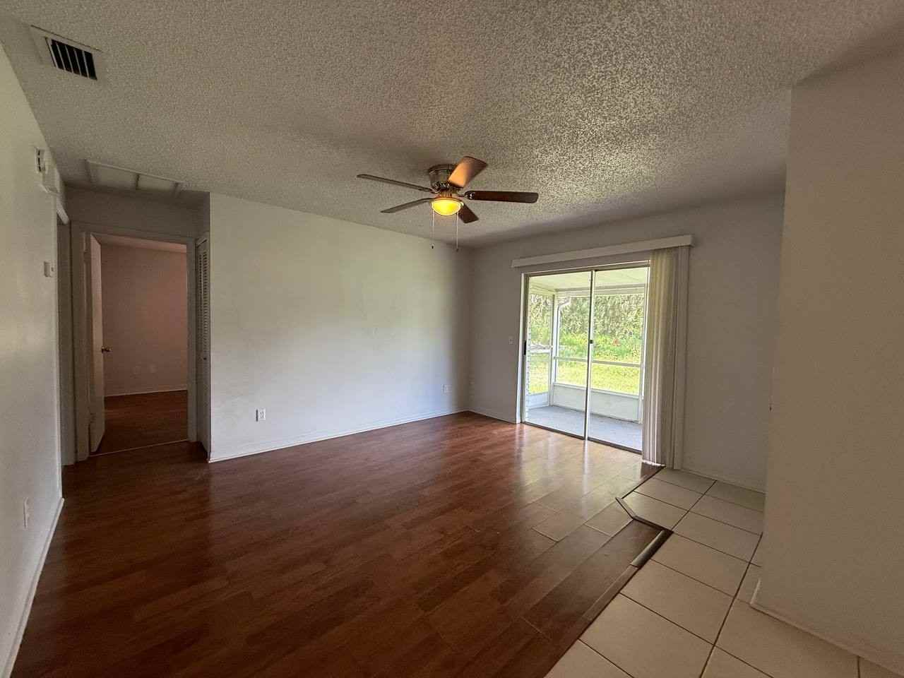 3153 Bloomingdale Villas Court - Photo 3 of 14