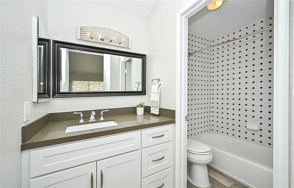 60 Sandpiper Ln - Photo 3 of 20