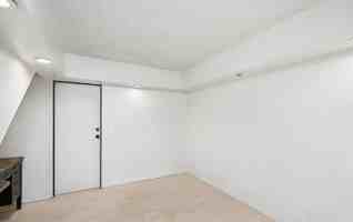 featured image of 137 N Oak Knoll Ave