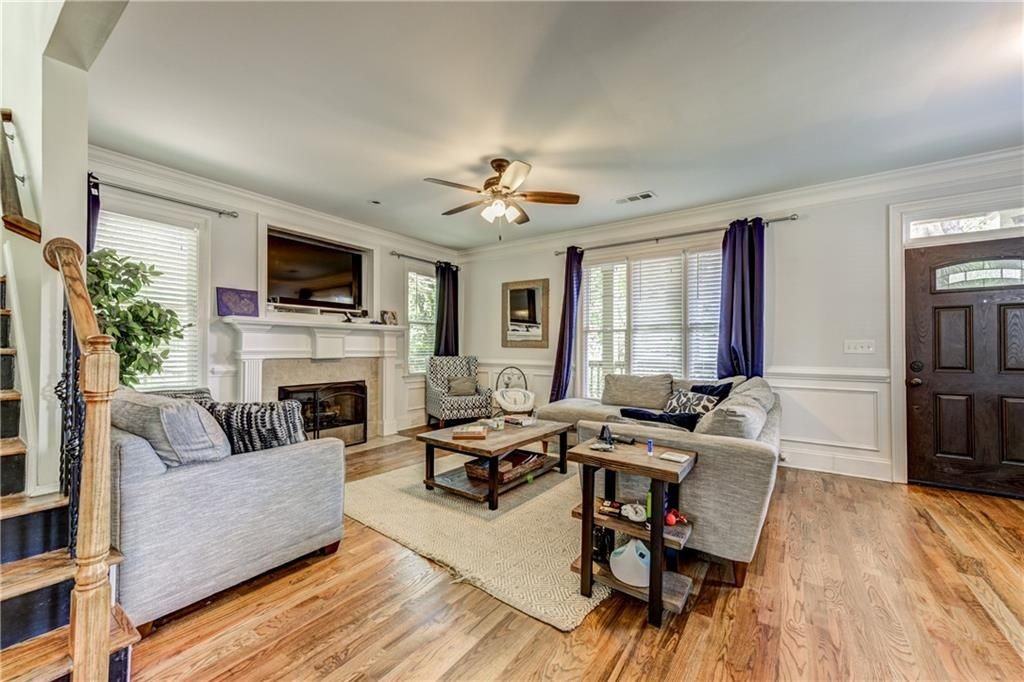 1829 Sylvan Ridge Drive Southwest - Photo 5 of 32