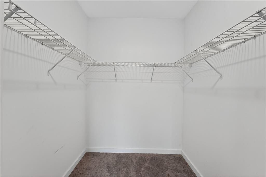 525 Parkway Drive - Photo 7 of 15