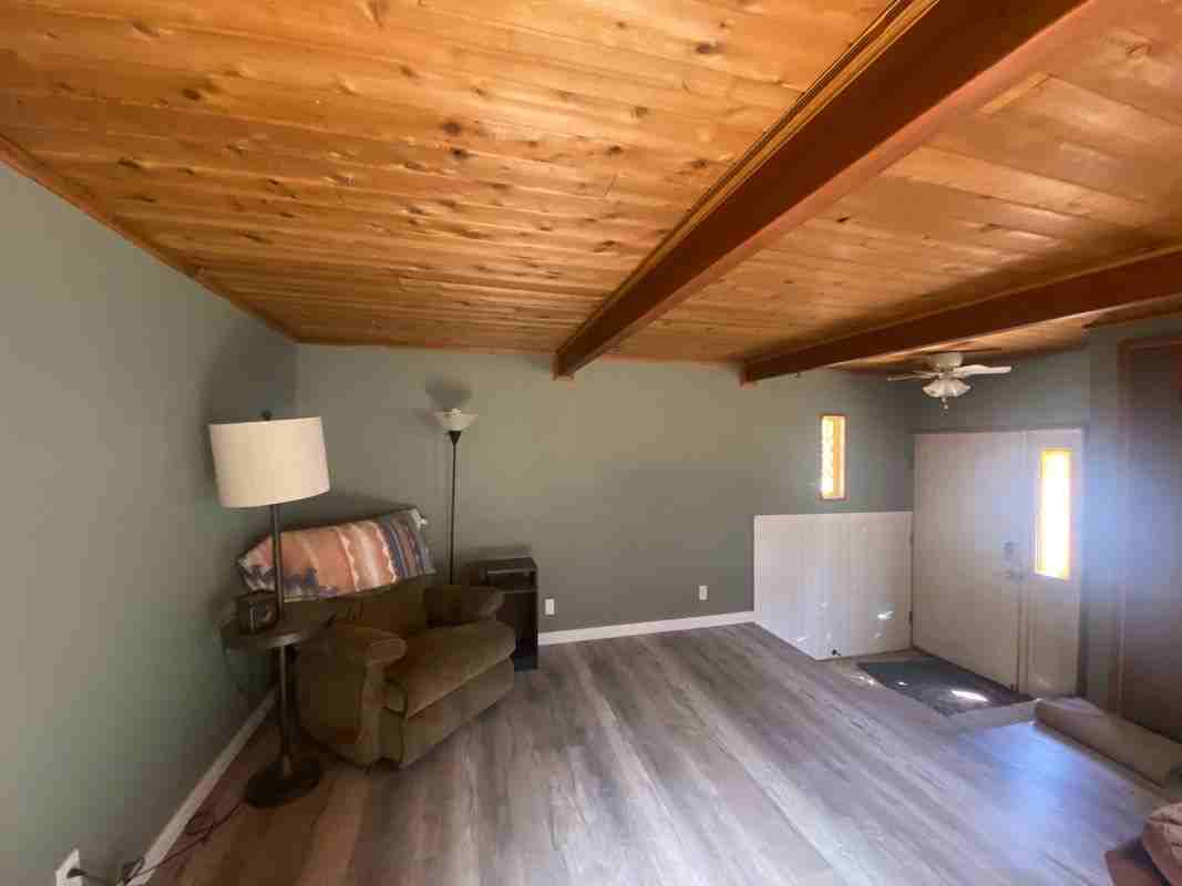 361 Wingate Ave - Photo 2 of 7