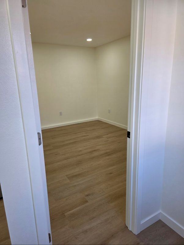 2446 Hayes Avenue - Photo 2 of 20
